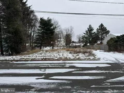 54 Rutgers Ave, Hamilton, NJ 08619