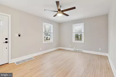 Living - 643 Concord Cir, Ewing, NJ 08618 photo 1 of 1