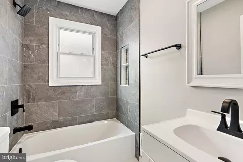 Bath - 643 Concord Cir, Ewing, NJ 08618 photo 1 of 1