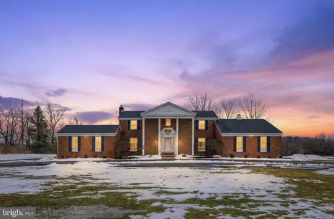 150 Windsor Rd, Robbinsville, NJ 08691