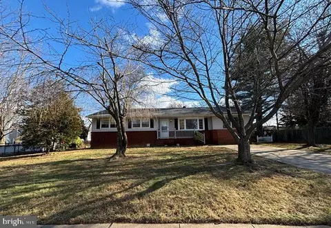 240 Redwood, Hamilton, NJ 08610