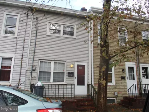 122 Hewitt St, Trenton, NJ 08611