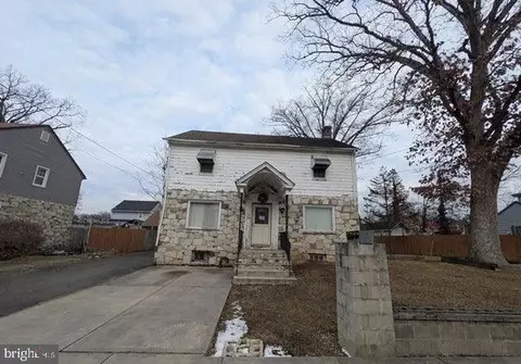 222 Oliver Ave, Trenton, NJ 08618