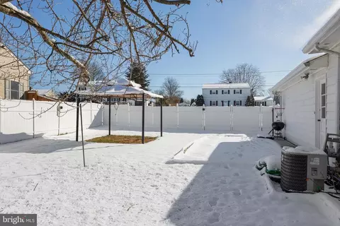 42 Running Brook Rd W, Ewing, NJ 08638 photo 22