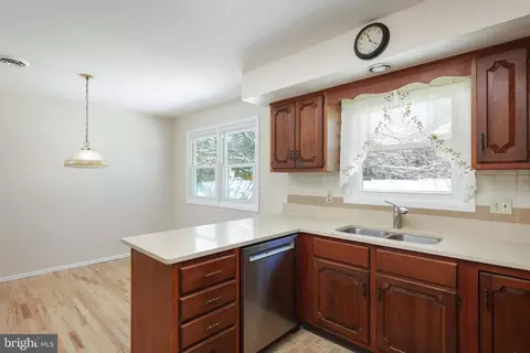 42 Running Brook Rd W, Ewing, NJ 08638 photo 11