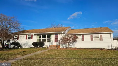 42 Running Brook Rd W, Ewing, NJ 08638 photo 2