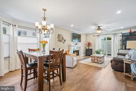 126 Mill Run E, Hightstown, NJ 08520