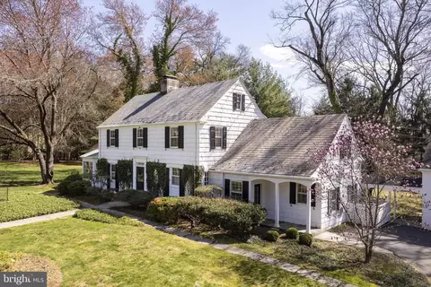 25 W Long Dr, Lawrence Township, NJ 08648