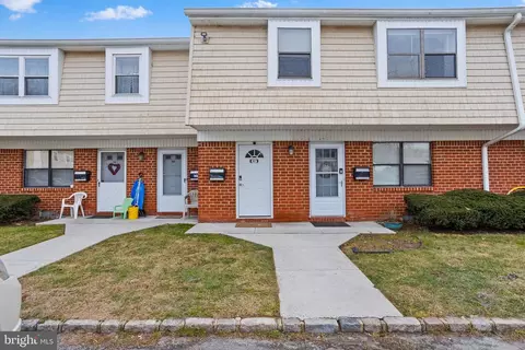 912 Silver Ct, Hamilton, NJ 08690