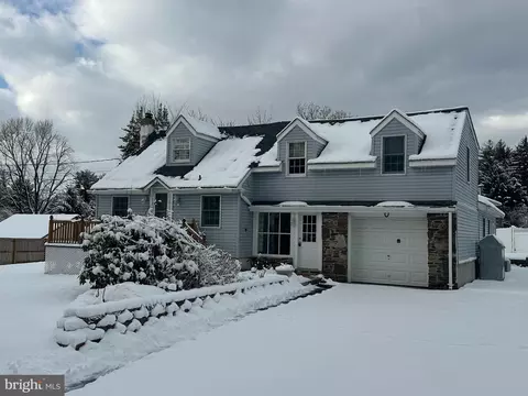6 Cortlandt Ave, Titusville, NJ 08560