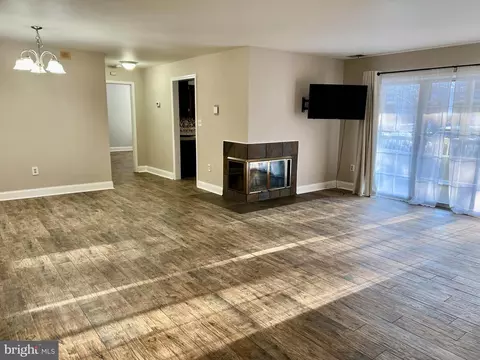 116 Rainier Ct #4, Princeton, NJ 08540