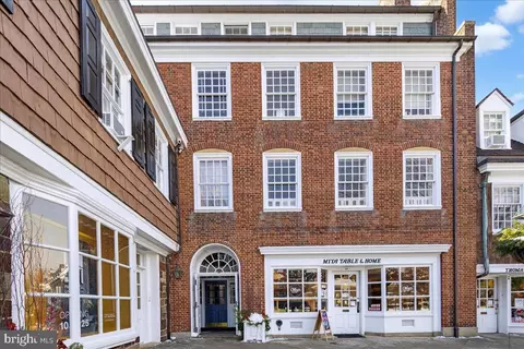 25 Palmer Sq W #E, Princeton, NJ 08542