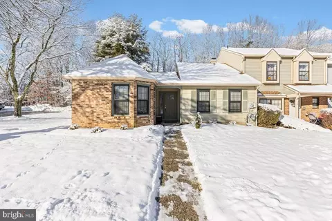 9 Devon Ct, Robbinsville, NJ 08691