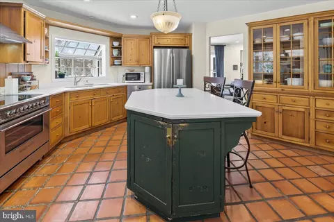 Kitchen - 2 Baldwin Ct, Pennington, NJ 08534 photo 3 of 3