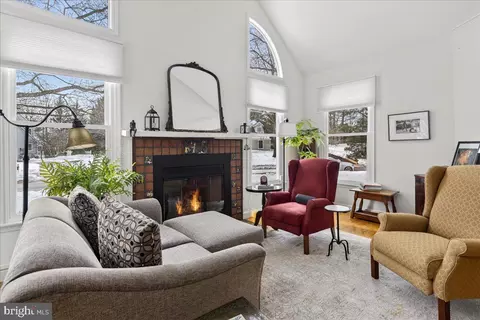 Living - 2 Baldwin Ct, Pennington, NJ 08534 photo 1 of 3