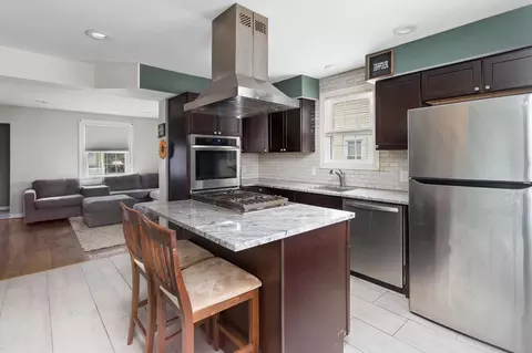 55 Finley Ave, Hamilton, NJ 08610