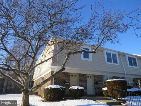 1316 Silver Ct, Hamilton, NJ 08690