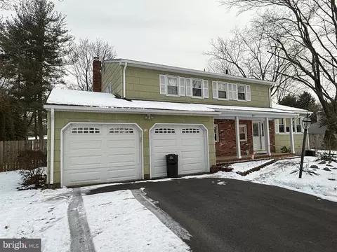 15 Barbara Ln, Titusville, NJ 08560