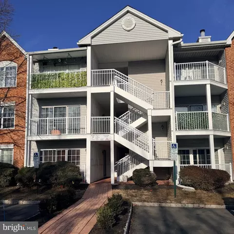 11 Lehavre Ct, Trenton, NJ 08619