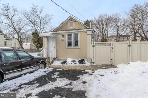 131 Stokes Ave, Trenton, NJ 08638