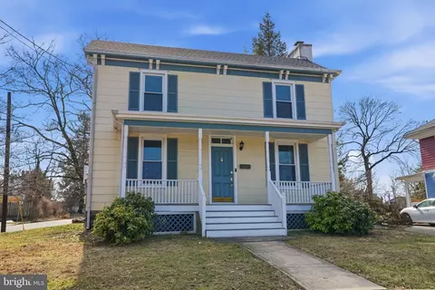 67 Columbia Ave, Hopewell, NJ 08525