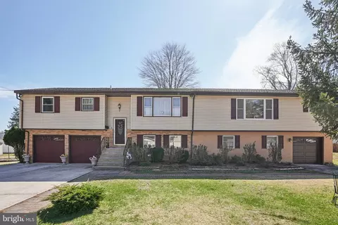 41 Harding, Ewing, NJ 08618