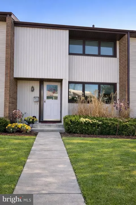 529 Nettleton, East Windsor, NJ 08520