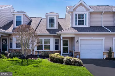 24 Pizzullo Rd, Hamilton, NJ 08690