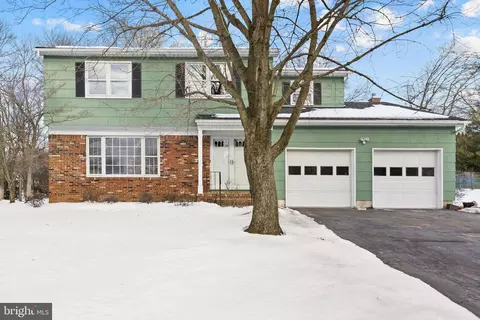 504 Paxson Ave, Hamilton, NJ 08619