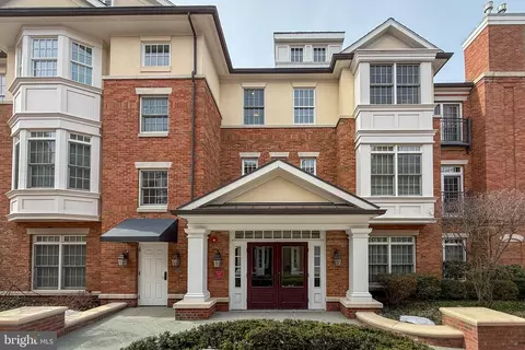 132 Victoria Mews, Princeton, NJ 08542