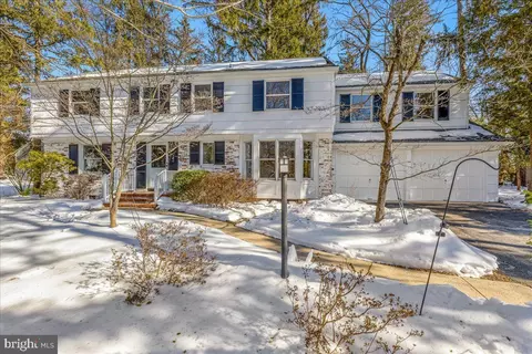 139 Laurel Rd, Princeton, NJ 08540