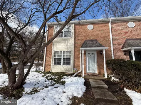 36 Viburnum Ct, Lawrenceville, NJ 08648