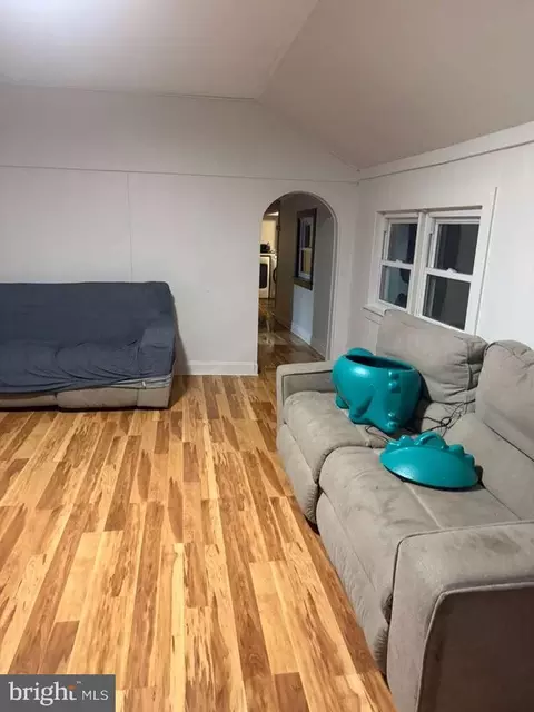 22 E Taylor Ave, Hamilton, NJ 08610 photo 2