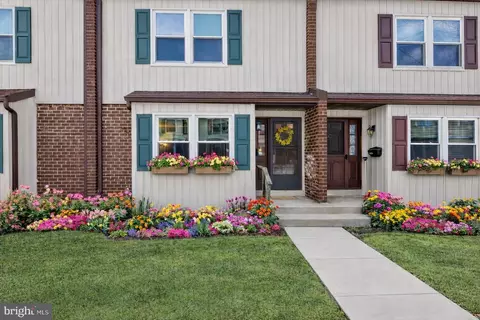 9 Shirley Ln # H, Lawrence Township, NJ 08648