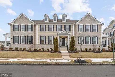 19 Magpie Ln, Princeton, NJ 08540