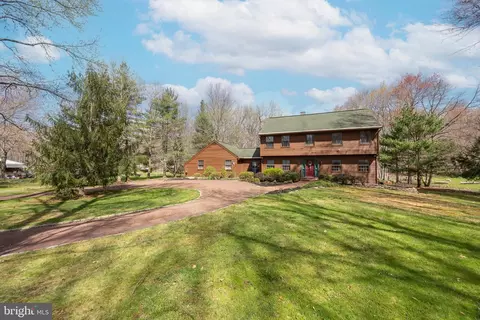 50 Orourke Dr, Robbinsville, NJ 08691