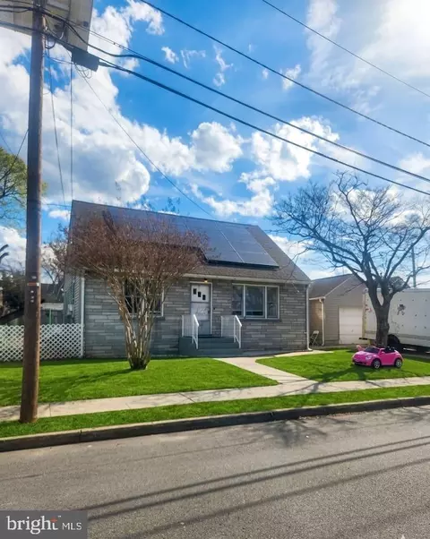 110 High St, Hamilton, NJ 08611