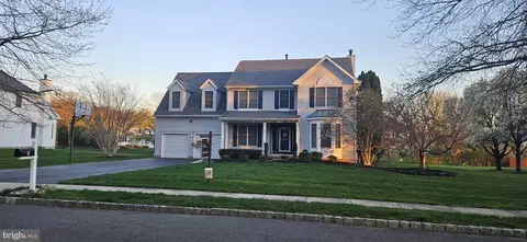 3 Wycklow Dr, Robbinsville, NJ 08691