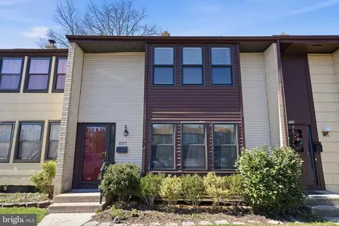 607 Greenwich Ct, Hightstown, NJ 08520