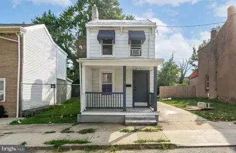 49 Bond St, Trenton, NJ 08618
