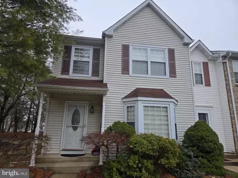 9 Dunmoor Ct S, Hamilton, NJ 08690