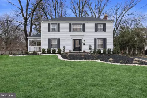 11 Hendrickson Rd, Lawrenceville, NJ 08648