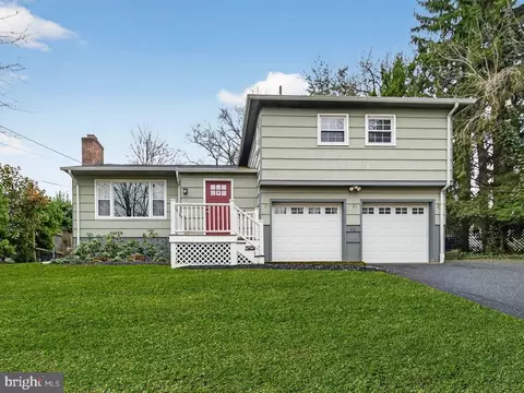 62 Bainbridge St, Princeton, NJ 08540