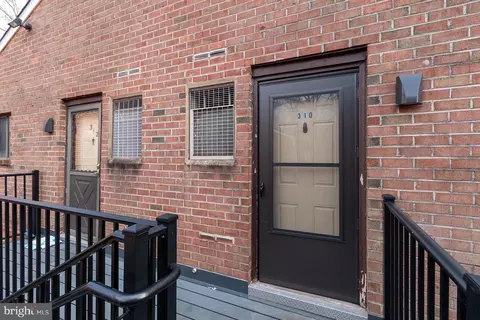 423 Meadow Woods Ln #310, Lawrence, NJ 08648