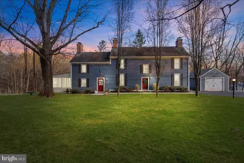 53 Nedsland Ave, Titusville, NJ 08560