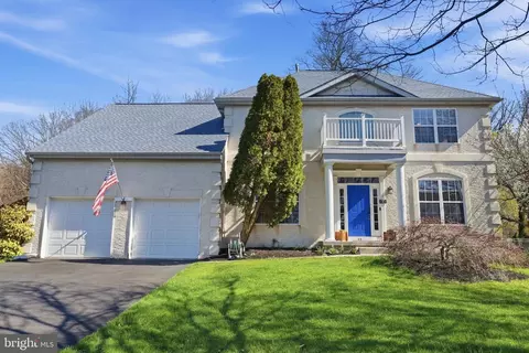 12 Wycklow Dr, Robbinsville, NJ 08691
