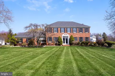 11 Providence Dr, Princeton Junction, NJ 08550