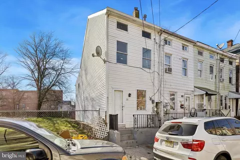 35 Jersey St, Trenton, NJ 08611