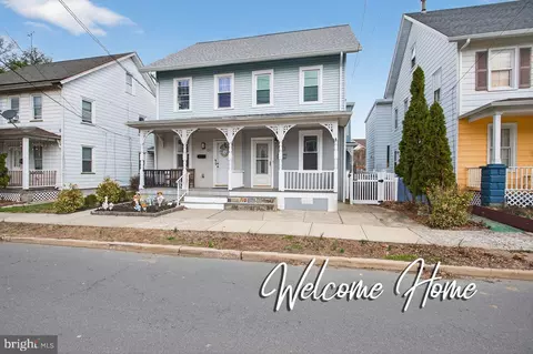 123 Monmouth St, Hightstown, NJ 08520