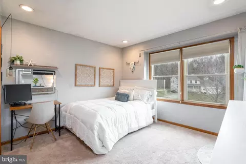 Bedroom - 9 Timber Wolf Dr, Hamilton, NJ 08620 photo 4 of 7